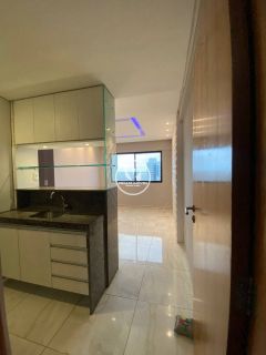 Apartamento Para Vender com 2 quartos no bairro Candeias em Jaboatão Dos Guararapes