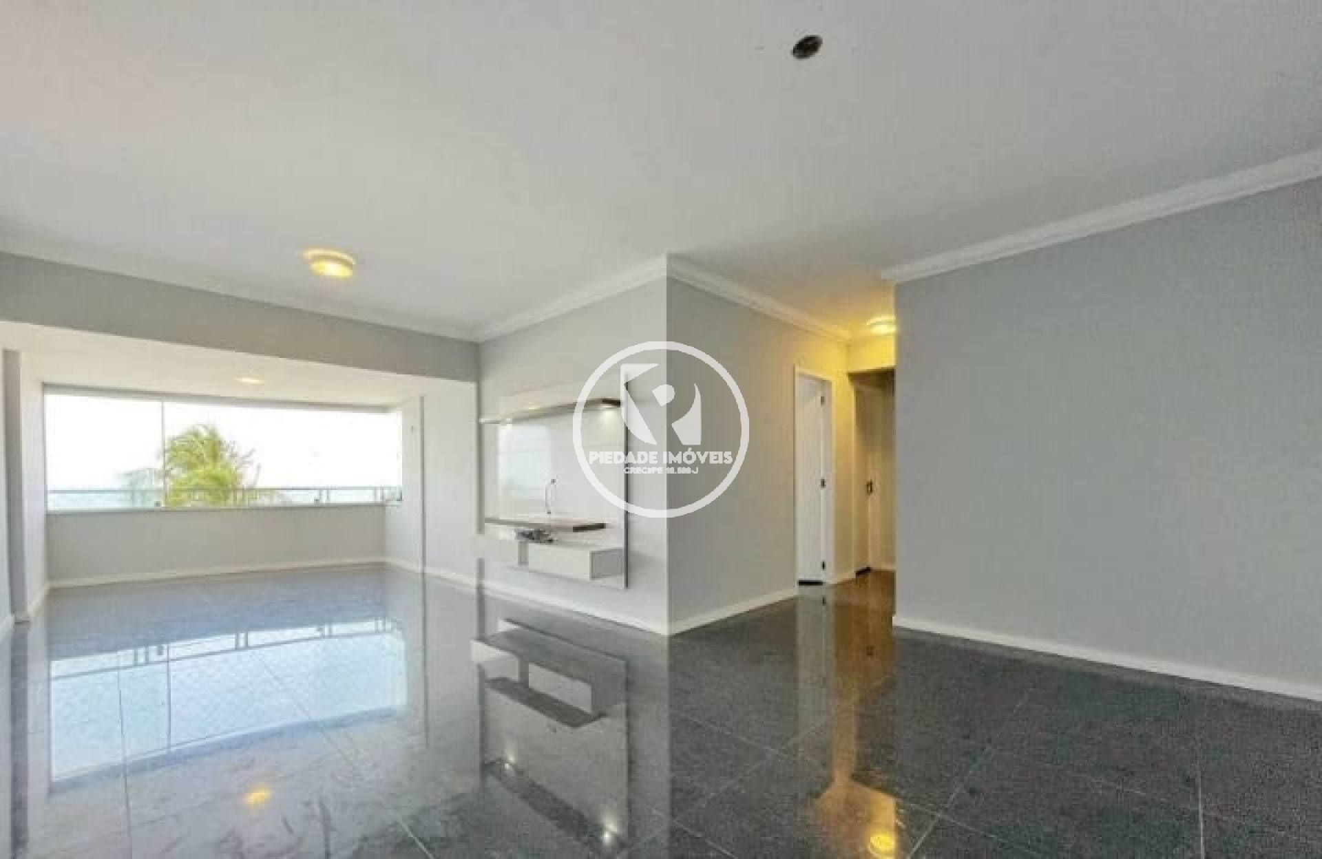 Apartamento Para Vender com 3 quartos 1 suítes à beira mar de Candeias em Jaboatão Dos Guararapes