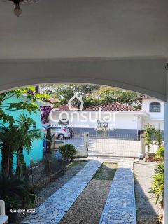 Casa Para Vender com 3 quartos no bairro Aririú em Palhoça