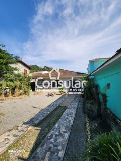 Casa Para Vender com 3 quartos no bairro Aririú em Palhoça