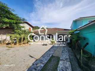 Casa Para Vender com 3 quartos no bairro Aririú em Palhoça