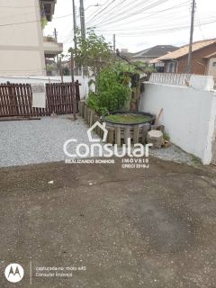 Casa Para Vender com 03 quartos no bairro Ponte do Imaruim em Palhoça