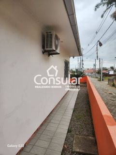 Casa à venda com 4 quartos no bairro Alto Aririu em Palhoça