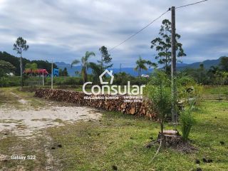 Sítio Para Alugar com 3 quartos no bairro MASSIAMBU PEQUENO em Palhoça