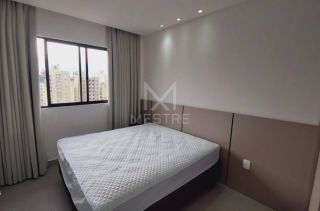 APARTAMENTO 3 SUÍTES MOBILIADO ANDAR ALTO PARA LOCAÇÃO ANUAL NA MEIA PRAIA - REF 124119