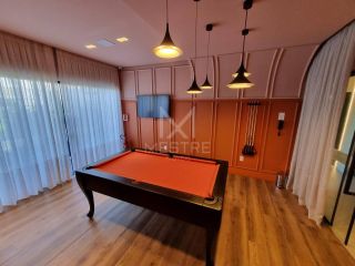 APARTAMENTO 3 SUÍTES MOBILIADO ANDAR ALTO PARA LOCAÇÃO ANUAL NA MEIA PRAIA - REF 124119