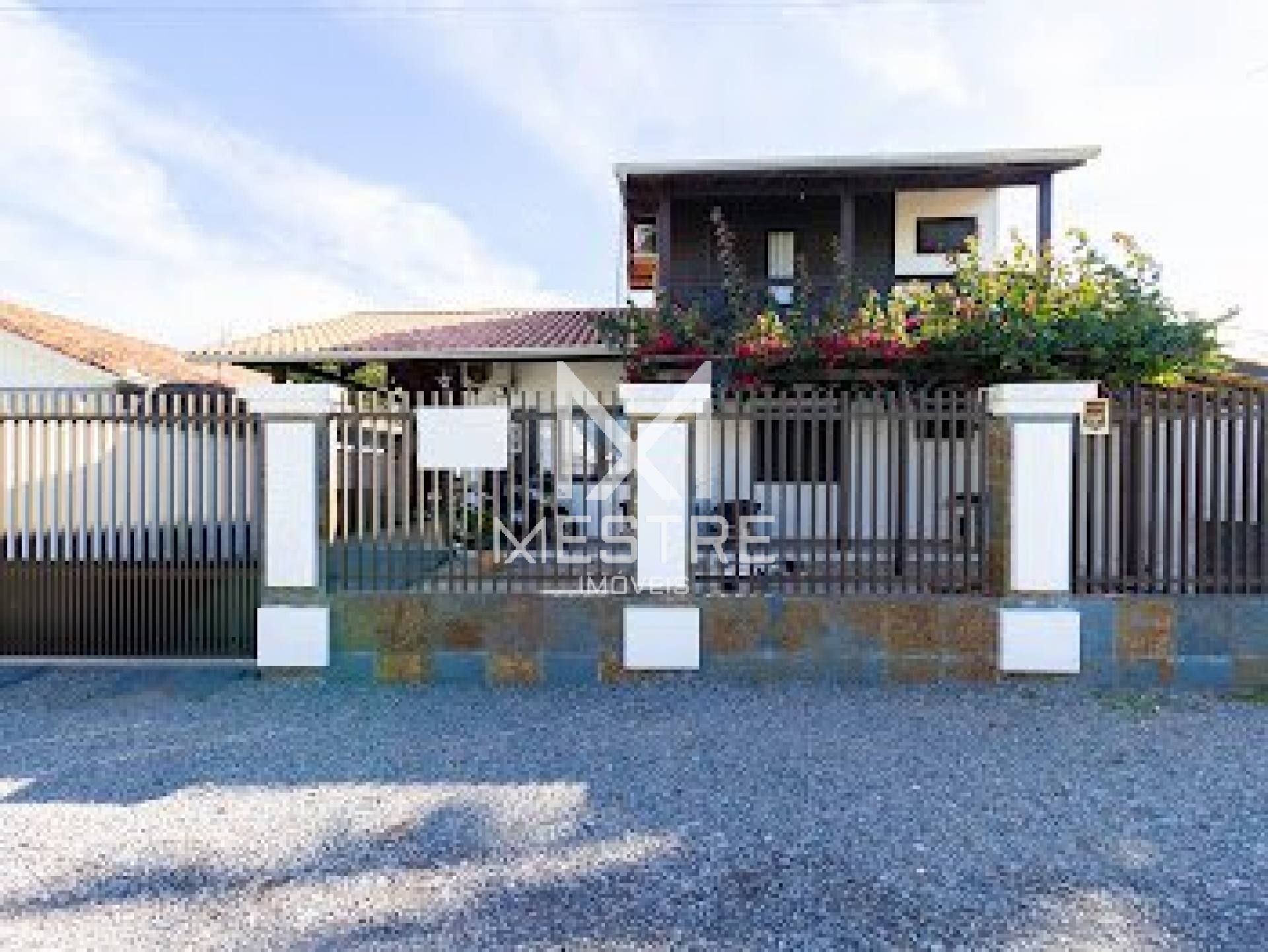 CASA A 100 METROS DO MAR