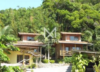 CHALÉS A 60 METROS DO MAR