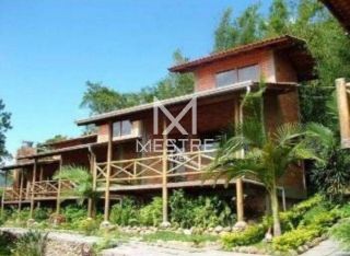 CHALÉS A 60 METROS DO MAR