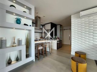 APARTAMENTO A POUCOS PASSOS DA PRAIA E MOBILIADO