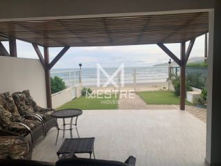 CASA FRENTE MAR - BALNEÁRIO PEREQUÊ SC! REF.: 151576
