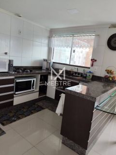 CASA PARA TEMPORADA NA MEIA PRAIA