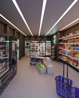 APARTAMENTO EM ANDAR ALTO À VENDA, 180 METROS DO MAR COM ROOFTOP...