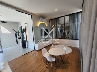 APARTAMENTO DIFERENCIADO COM 03 SUÍTES NA MEIA PRAIA