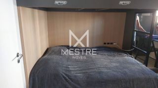 APARTAMENTO DIFERENCIADO COM 03 SUÍTES NA MEIA PRAIA