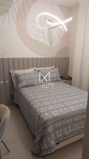 APARTAMENTO DIFERENCIADO COM 03 SUÍTES NA MEIA PRAIA