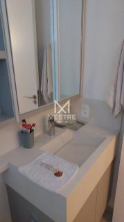 APARTAMENTO DIFERENCIADO COM 03 SUÍTES NA MEIA PRAIA