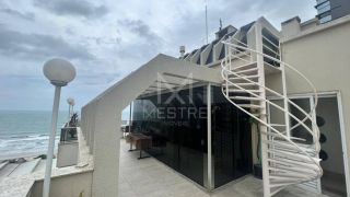 COBERTURA TRIPLEX MOBILIADA COM VISTA MAR, DISPONÍVEL PARA ALUGUEL ANUAL NA MEIA PRAIA, ITAPEMA SC