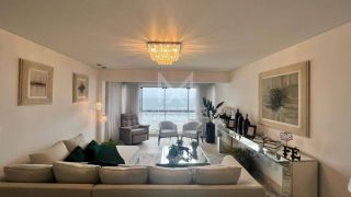 COBERTURA TRIPLEX MOBILIADA COM VISTA MAR, DISPONÍVEL PARA ALUGUEL ANUAL NA MEIA PRAIA, ITAPEMA SC