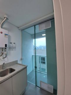 APARTAMENTO NOVO FINAMENTE MOBILIADO COM UMA VISTA MAR INCRÍVEL NO ED. GREEN COAST LOCALIZADO NO CENTRO DE ITAPEMA À VENDA