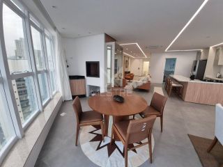 APARTAMENTO NOVO FINAMENTE MOBILIADO COM UMA VISTA MAR INCRÍVEL NO ED. GREEN COAST LOCALIZADO NO CENTRO DE ITAPEMA À VENDA