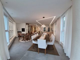 APARTAMENTO NOVO FINAMENTE MOBILIADO COM UMA VISTA MAR INCRÍVEL NO ED. GREEN COAST LOCALIZADO NO CENTRO DE ITAPEMA À VENDA