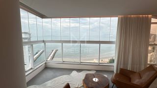 APARTAMENTO NOVO FINAMENTE MOBILIADO COM UMA VISTA MAR INCRÍVEL NO ED. GREEN COAST LOCALIZADO NO CENTRO DE ITAPEMA À VENDA