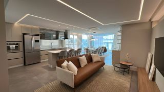 APARTAMENTO NOVO FINAMENTE MOBILIADO COM UMA VISTA MAR INCRÍVEL NO ED. GREEN COAST LOCALIZADO NO CENTRO DE ITAPEMA À VENDA