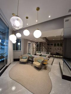 APARTAMENTO NOVO FINAMENTE MOBILIADO COM UMA VISTA MAR INCRÍVEL NO ED. GREEN COAST LOCALIZADO NO CENTRO DE ITAPEMA À VENDA