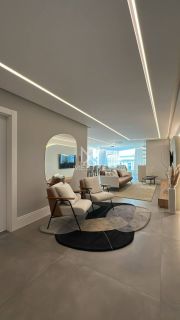 APARTAMENTO DE ALTO PADRÃO COM VISTA MAR INCRÍVEL NO ED. GREEN COAST PARA LOCAÇÃO ANUAL LOCALIZADO NO CENTRO DE ITAPEMA