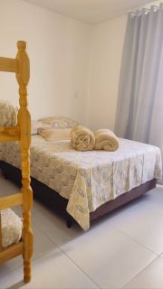 LOCAÇÃO DE TEMPORADA, À 1.300M DA ORLA DE PEREQUÊ EM PORTO BELO SC.! REF.: 194211