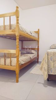 LOCAÇÃO DE TEMPORADA, À 1.300M DA ORLA DE PEREQUÊ EM PORTO BELO SC.! REF.: 194211