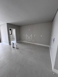 APARTAMENTO COM 03 SUÍTES E VISTA MAR PRONTO Á VENDA EM PORTO BELO