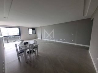 APARTAMENTO COM 03 SUÍTES À VENDA EM PORTO BELO
