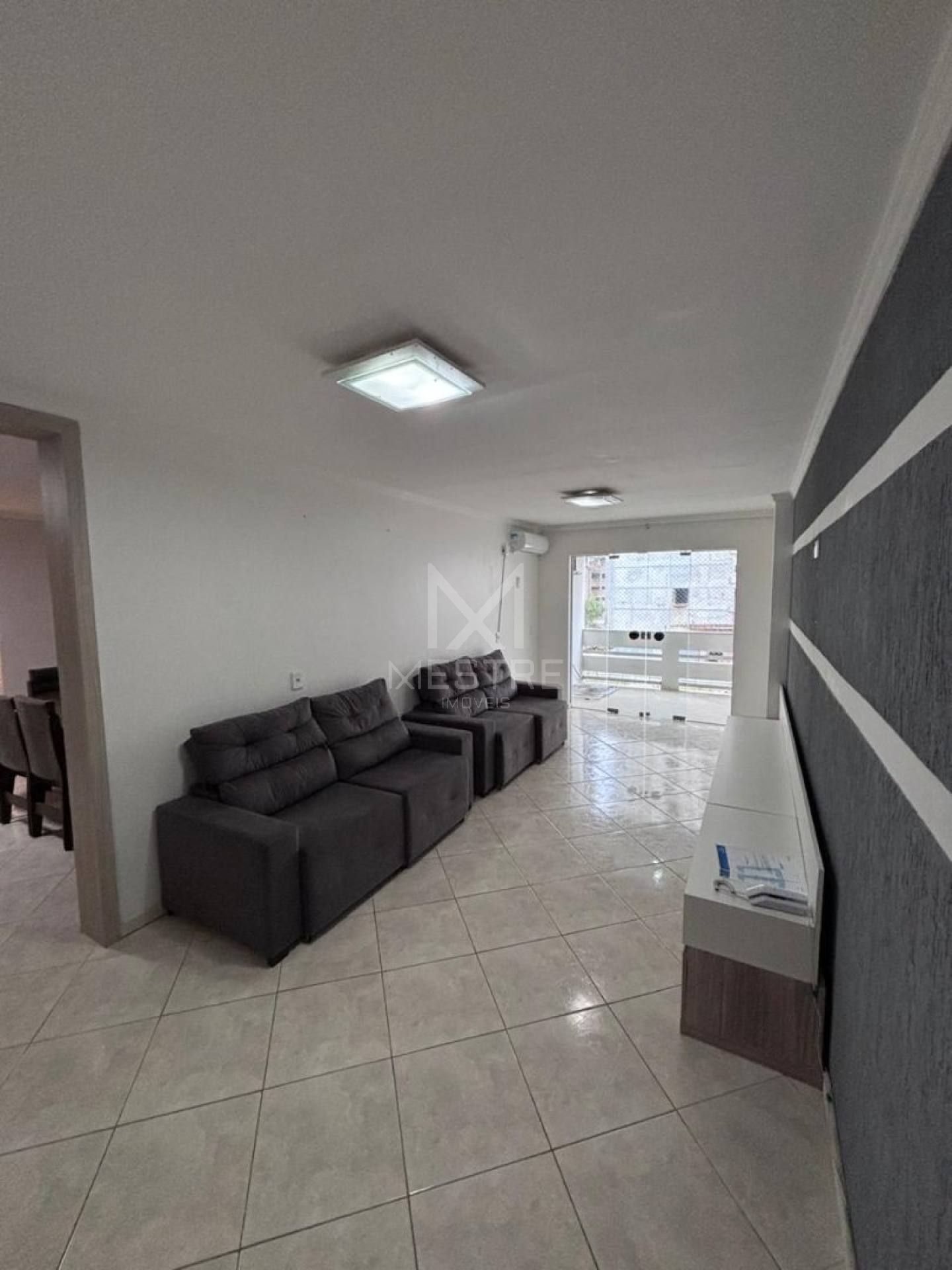 APARTAMENTO AMPLO MOBILIADO PRÓXIMO AO MAR EM PEREQUE PORTO BELO