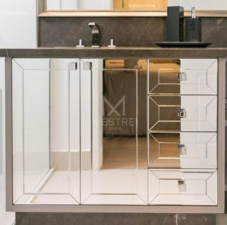 APARTAMENTO DE ALTO PADRÃO FINAMENTE MOBILIADO VISTA MAR À VENDA NA MEIA PRAIA