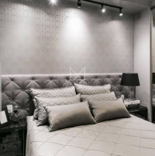 APARTAMENTO DE ALTO PADRÃO FINAMENTE MOBILIADO VISTA MAR À VENDA NA MEIA PRAIA