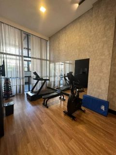 APARTAMENTO MOBILIADO COM 03 SUÍTES À VENDA NA MEIA PRAIA