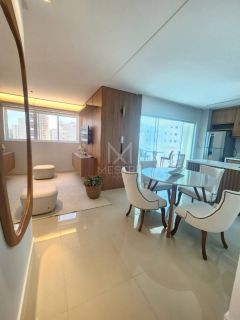 APARTAMENTO MOBILIADO COM 03 SUÍTES À VENDA NA MEIA PRAIA