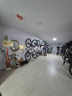 APARTAMENTO PERTO DO HARD ROCK COM 03 SUÍTES PARA LOCAÇÃO ANUAL