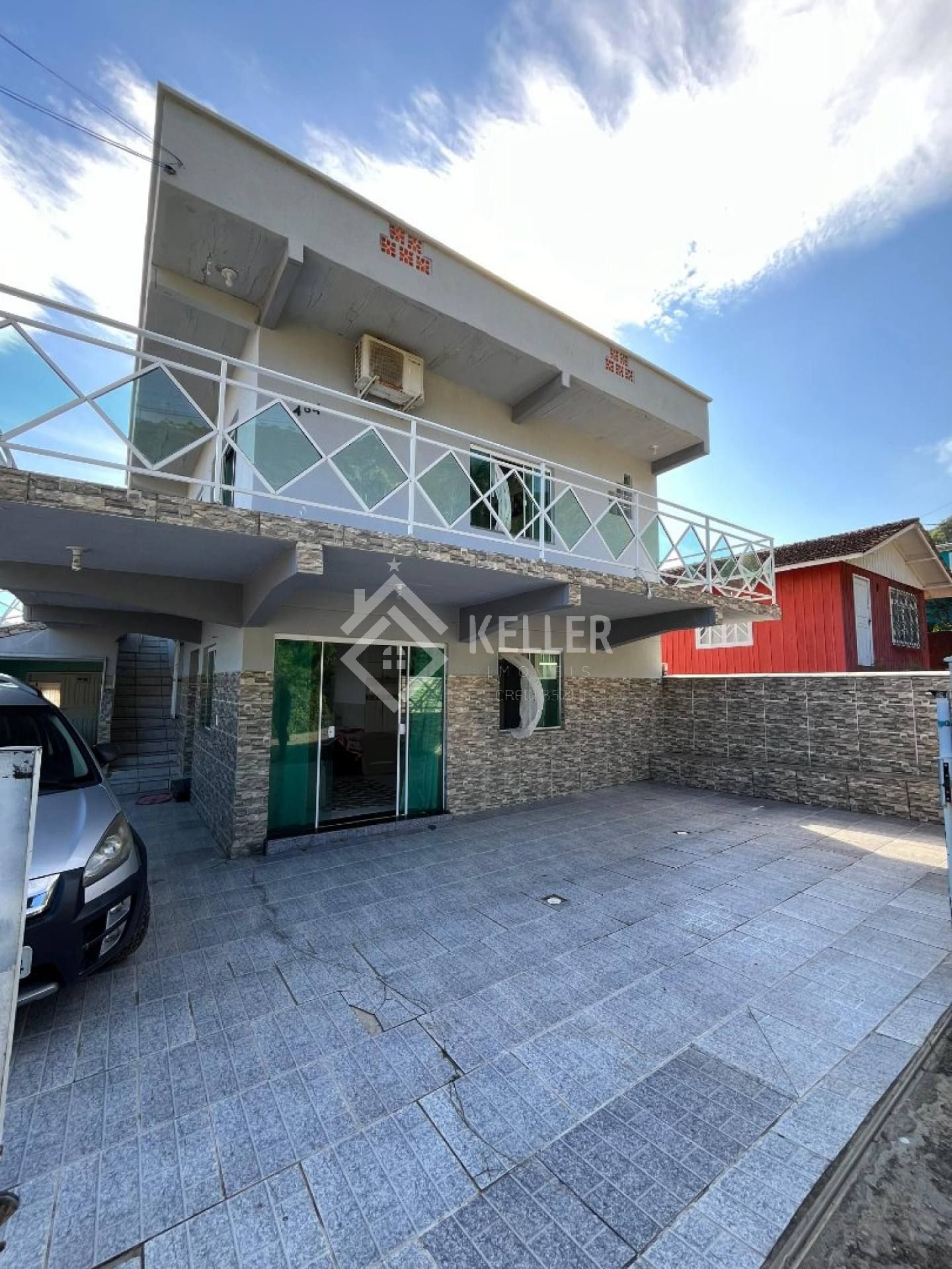 Sobrado á 400 metros do mar