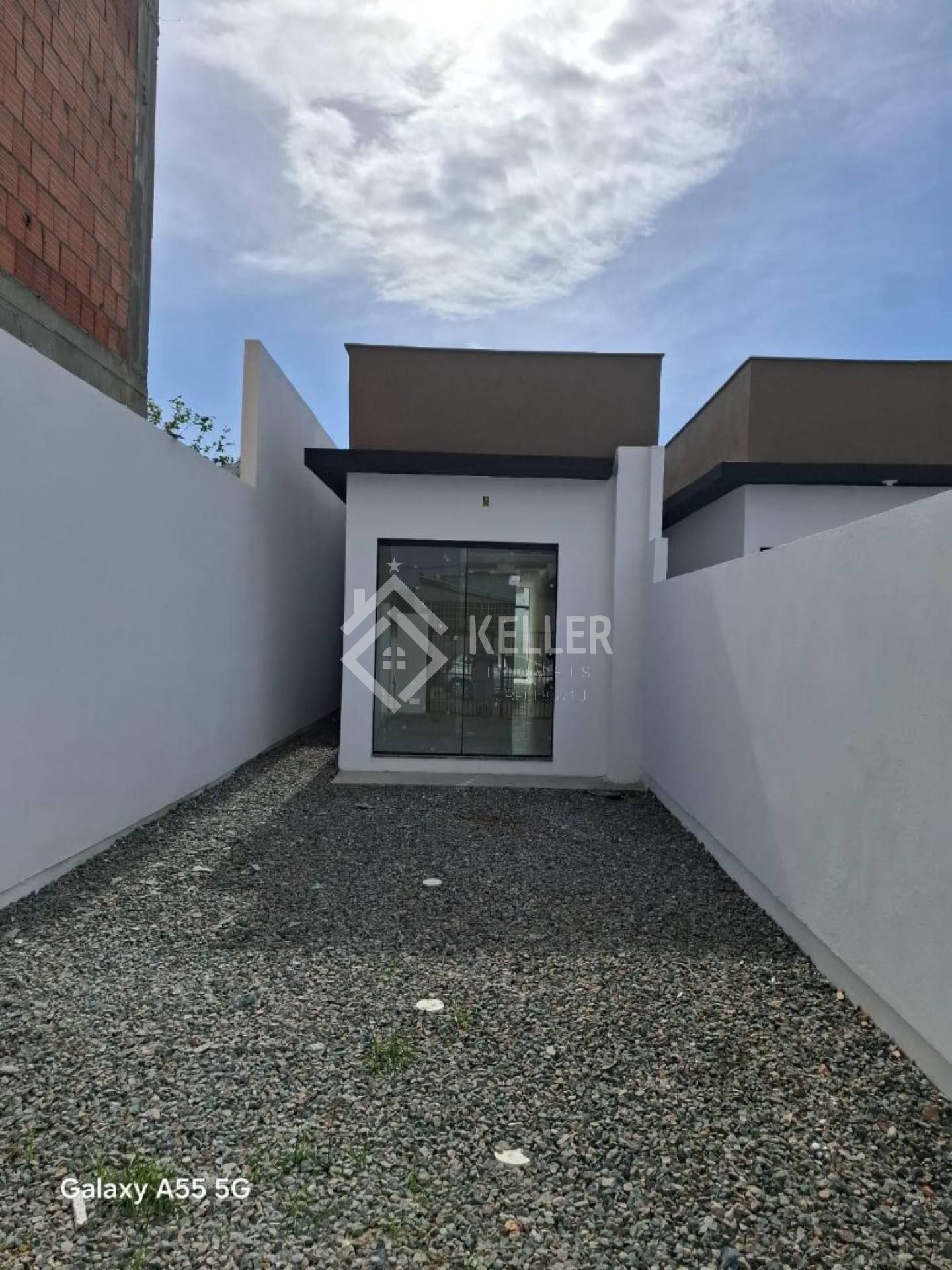 Casa Geminada 3 dormitórios (1 suíte)