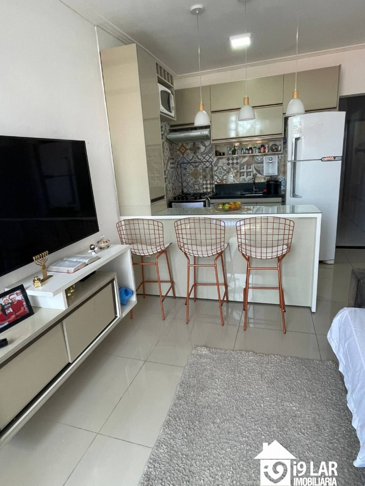 More em Nazaré: Amplo Apartamento 2/4 com Suíte