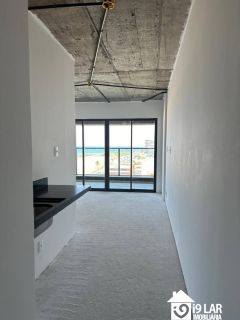 Vista Mar em Alto Padrão: Seu Novo Studio Mobiliado na Orla de Armação!