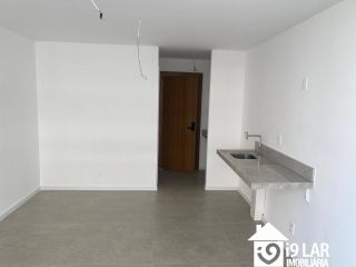 Viva no Topo da Vitória: Studio de Luxo com Rooftop e Vista Panorâmica!