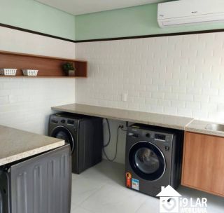 Pronto para Morar na Barra: 1/4 Porteira Fechada com Lazer e Vista Mar