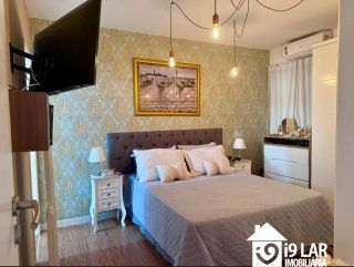 Exclusividade e Amplitude: Apartamento de 230m², 1 por Andar e Nascente na Principal Avenida da Graça