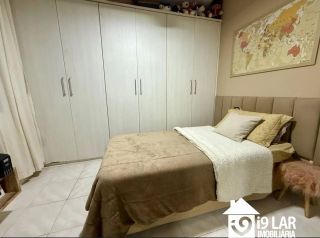 Exclusividade e Amplitude: Apartamento de 230m², 1 por Andar e Nascente na Principal Avenida da Graça