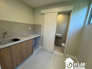 Totalmente Reformado e Nascente: Apartamento de 3/4 com Suíte e Closet em Ondina