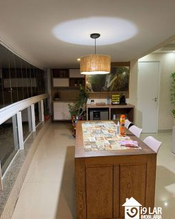 Vista Mar em Patamares: Apartamento Nascente de 3 Suítes, 133m² e 3 Vagas de Garagem